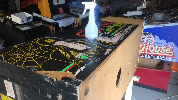 Elvira cabinet sticker verwijderen