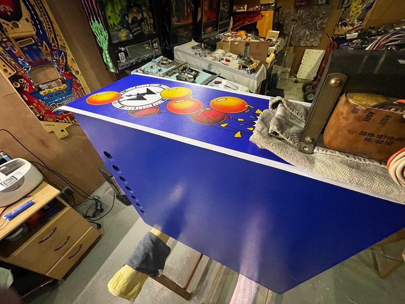 Funhouse backbox decal meten