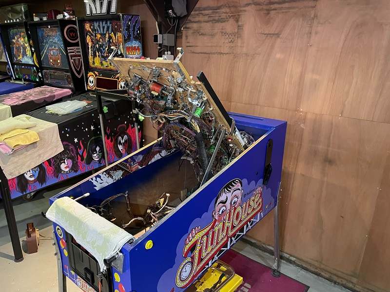 Funhouse speelveld terug