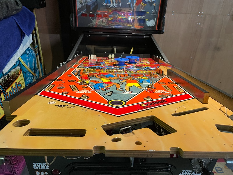 Gottlieb Hoops building playfield empty